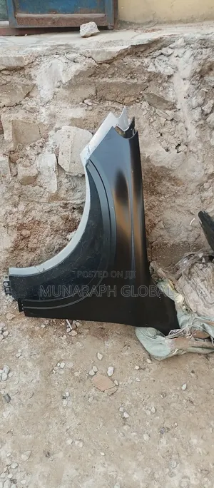 Mercedes Benz GLA 250 Fender.