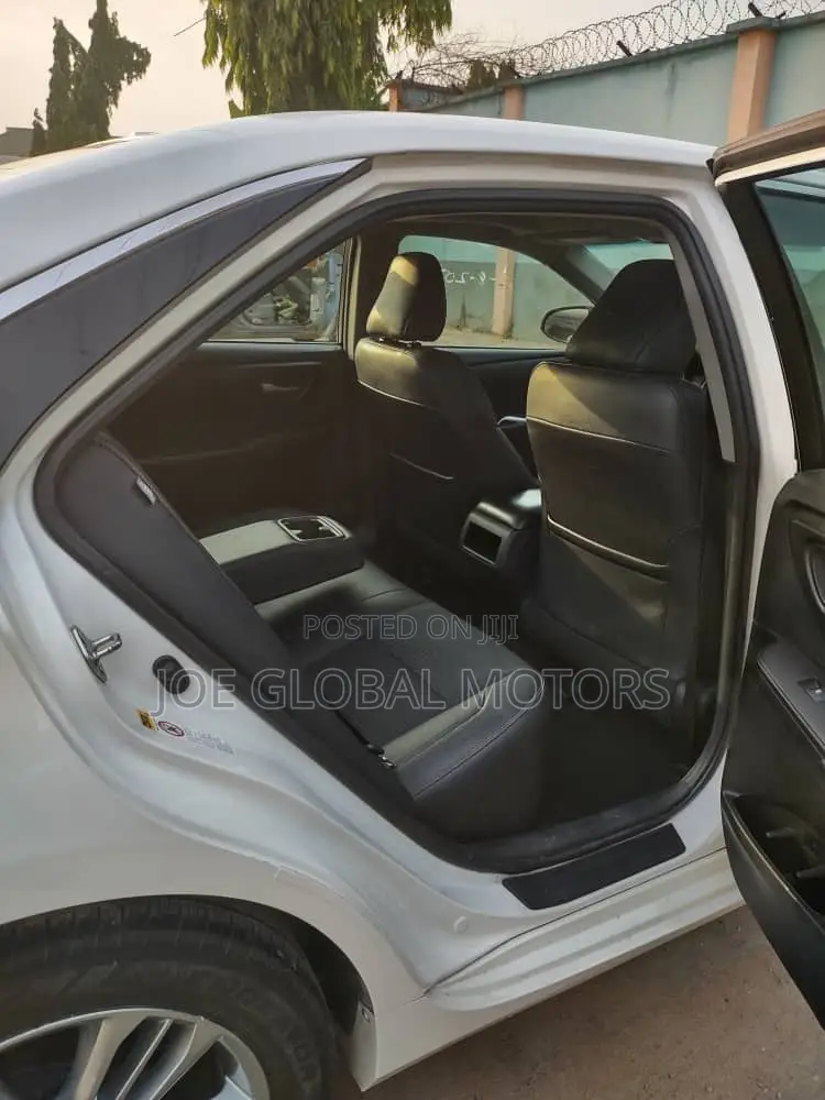 Toyota Camry 2015 White