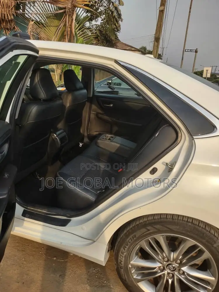 Toyota Camry 2015 White