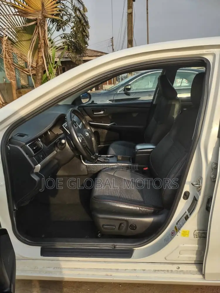 Toyota Camry 2015 White