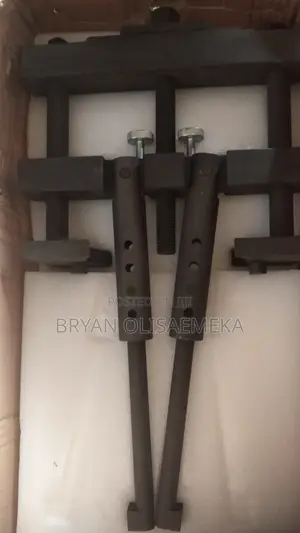 Universal Caterpillar Liner Puller