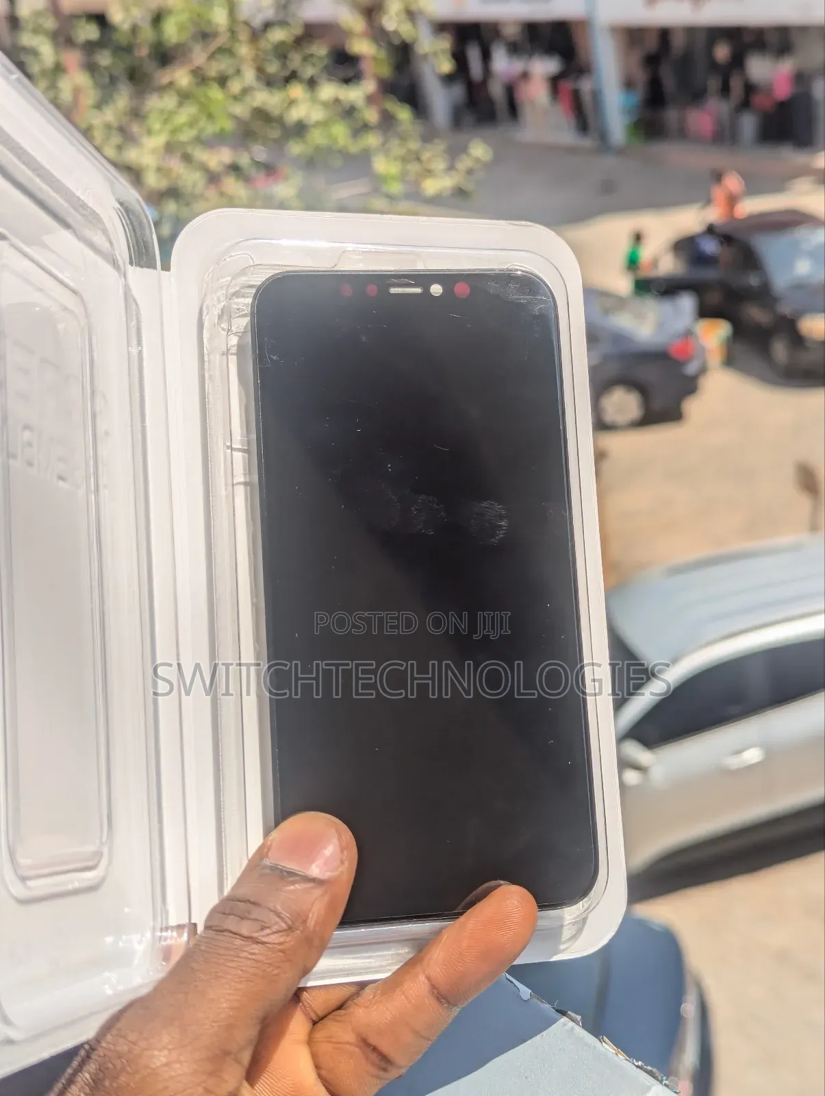 iPhone 11 Screen