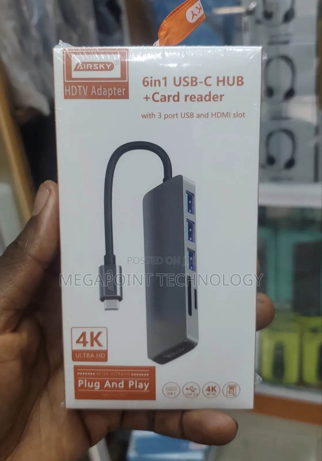6 in 1 Type C Hub With Card Reader