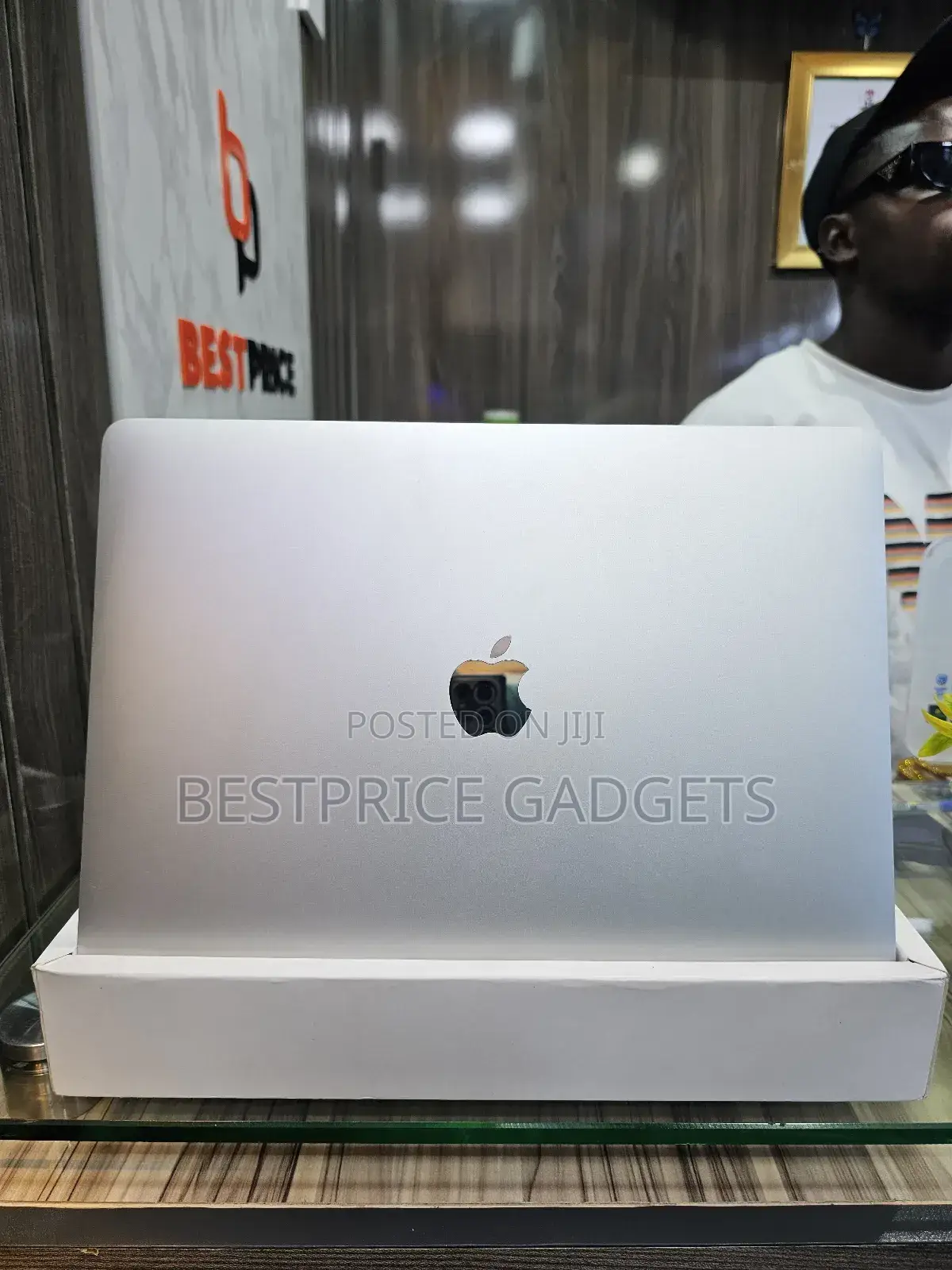 Laptop Apple MacBook Pro 2022 M2 24GB Apple M2 SSD 1T