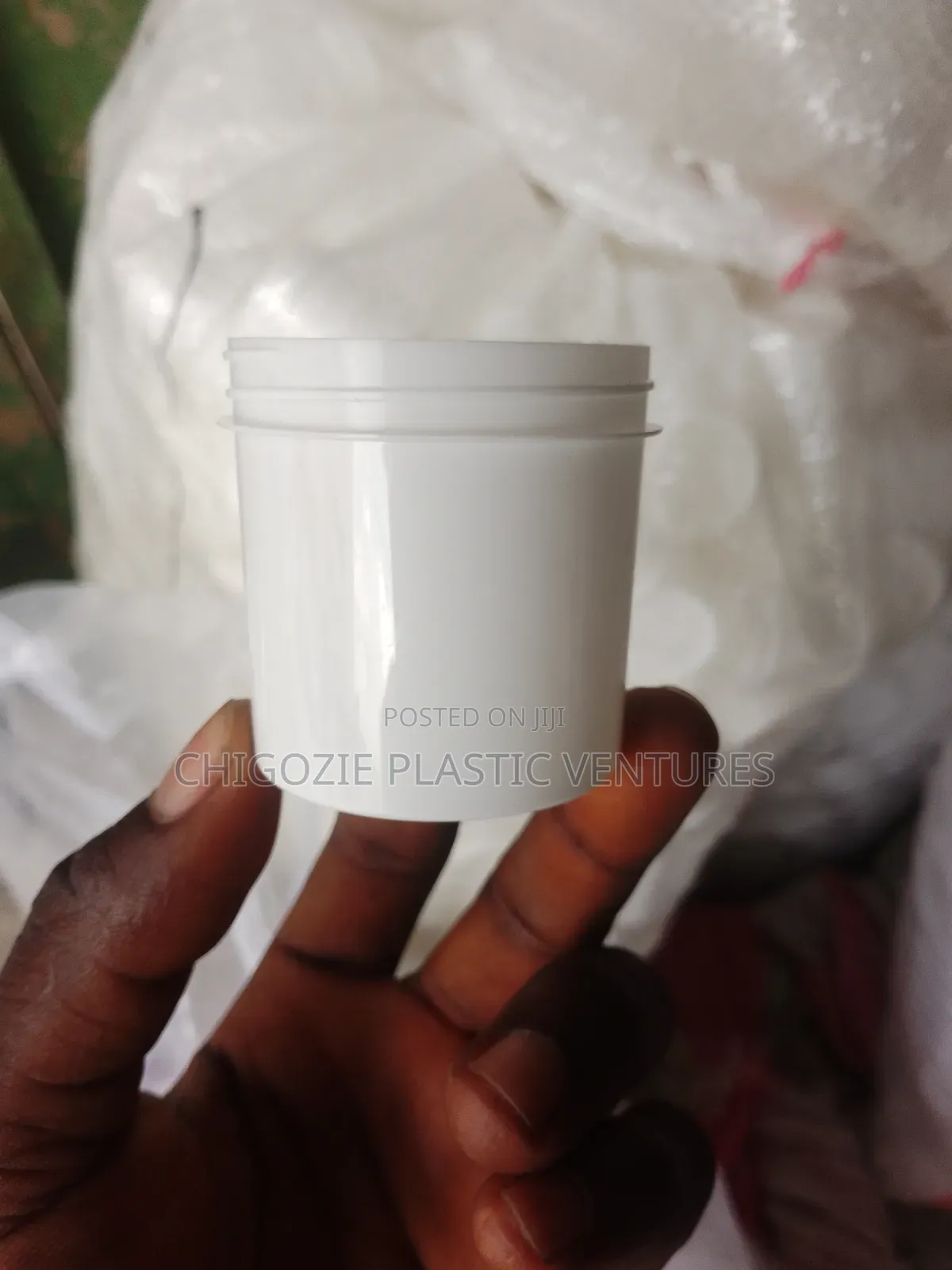 C100 Cup Container