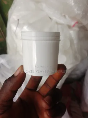 C100 Cup Container