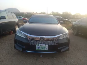 Photo - Honda Accord 2017 Black