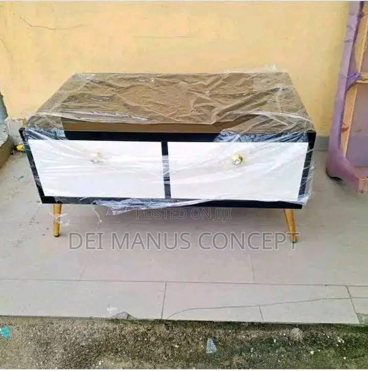 Center Table With Drawer and Metal Leg
