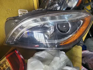 ML350 2014 Driver Side Headlight