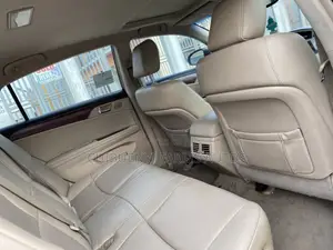 Toyota Avalon Base Seban FWD (3.5L 6cyl 6A) 2011 Brown