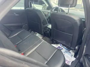 Mercedes-Benz C350 2010 Gray