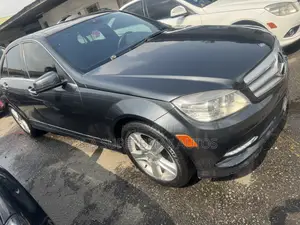 Mercedes-Benz C350 2010 Gray