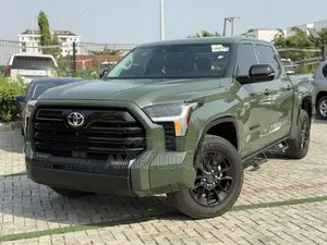 Toyota Tundra Limited 2022 Green