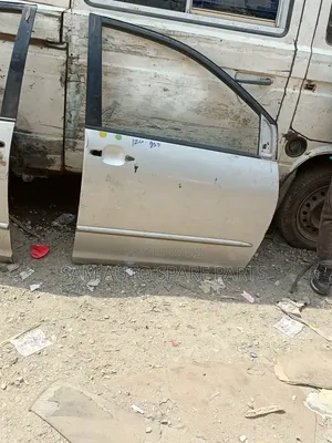 Toyota Sienna 05 Empty Door Front Right