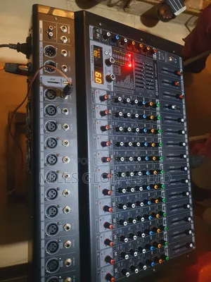 Yamaha 12channel Powered Mixer