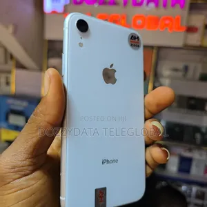 Apple iPhone XR 256 GB White