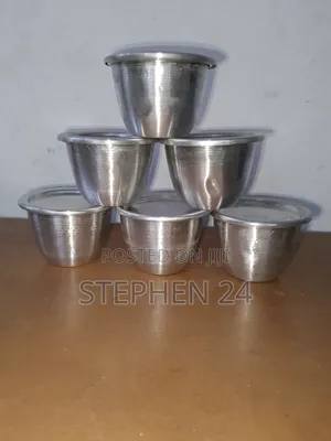 A Dozen Moimoi Plates / Cupcake Pan