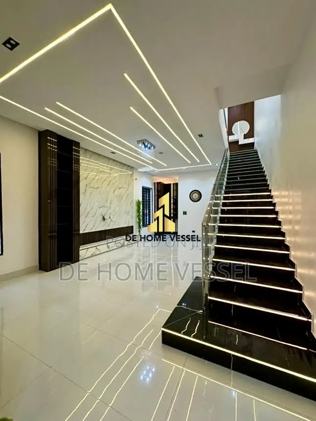 5bdrm Duplex in Ajah for sale
