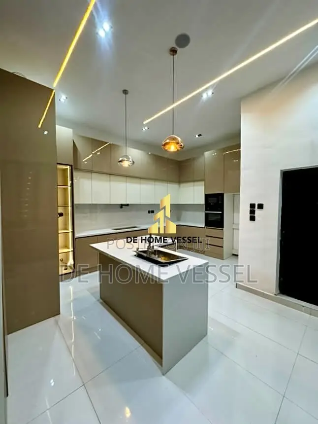 5bdrm Duplex in Ajah for sale
