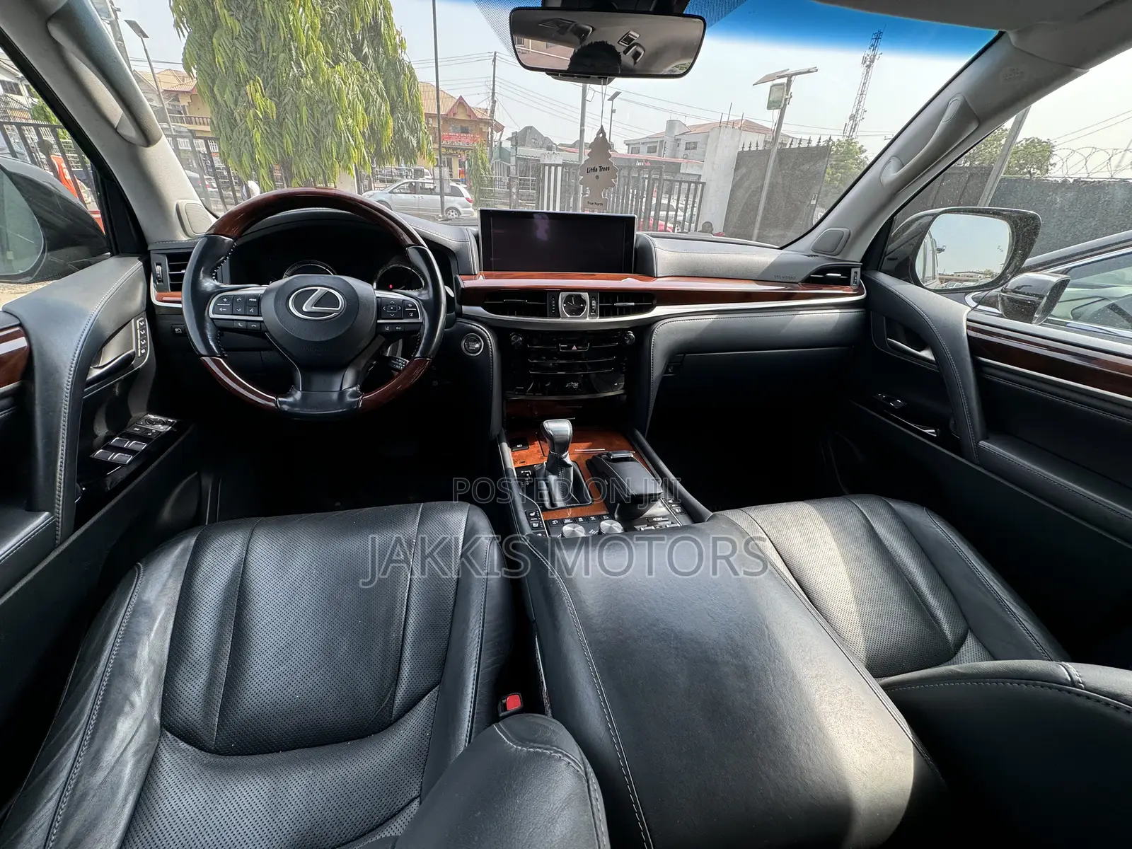 Lexus LX 2018 Black