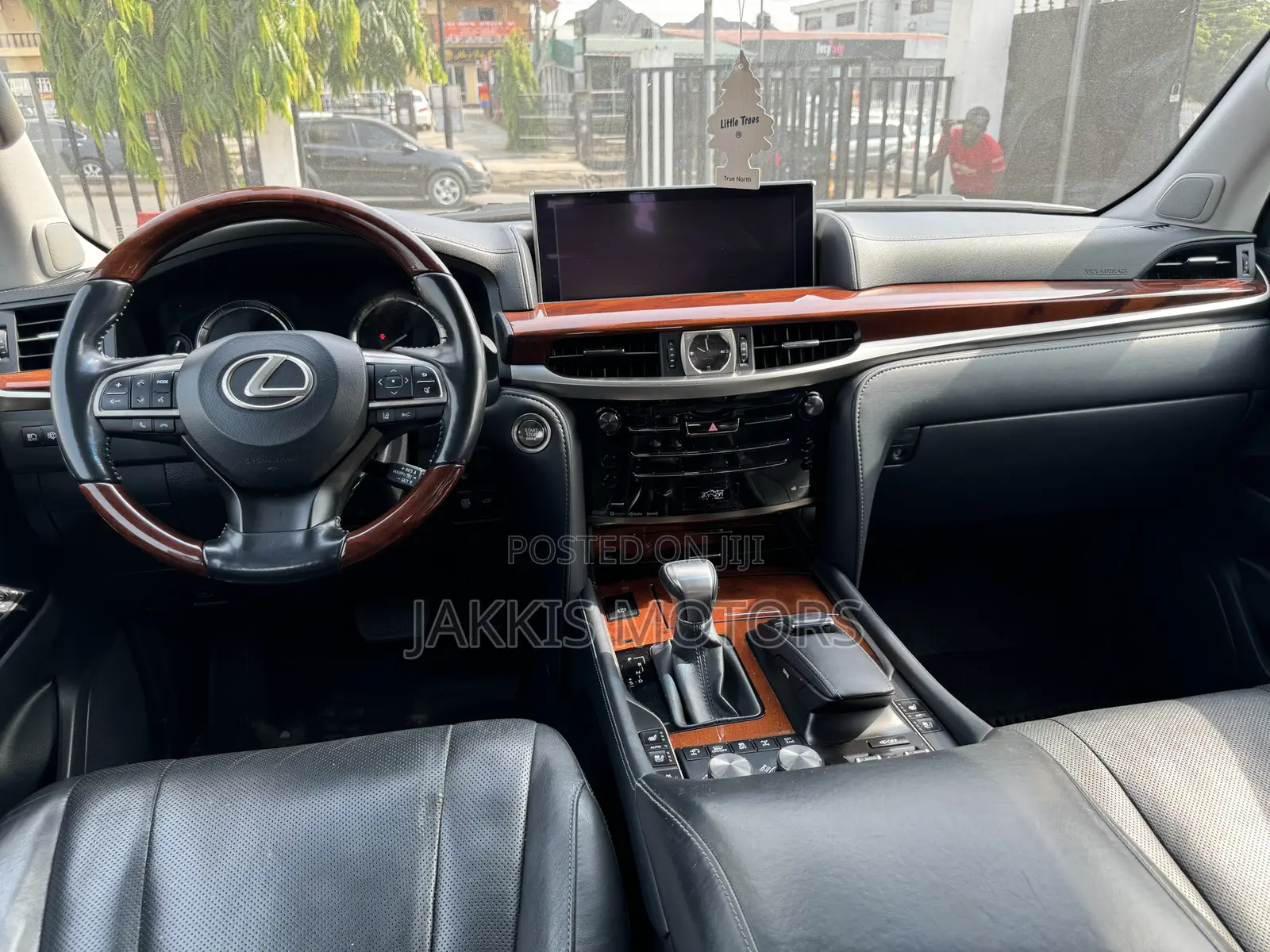 Lexus LX 2018 Black