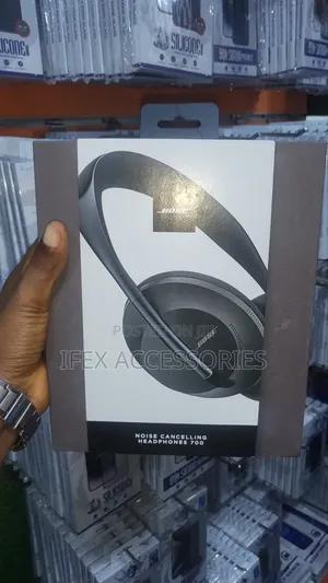 Bose Noise Cancelling Headphones -700