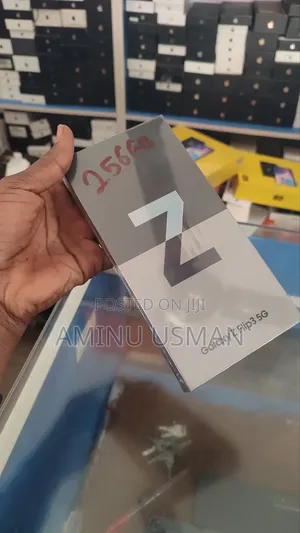 New Samsung Galaxy Z Fold 3 256 GB