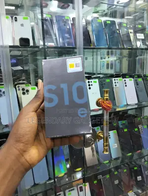 New Samsung Galaxy S10e 128 GB