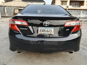 Photo - Toyota Camry 2013 Black