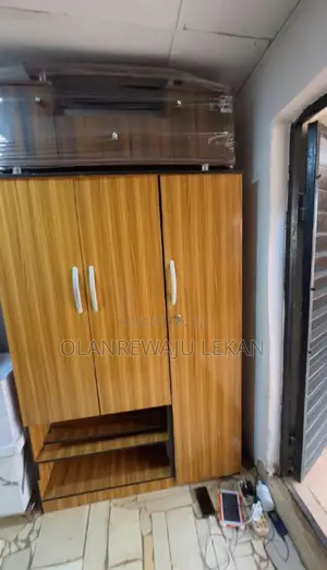 Standard Size Wardrobe