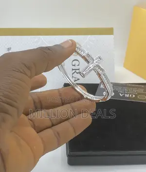 Iced Luxe Men’S Christ Pattern Men’S Link Bracelet