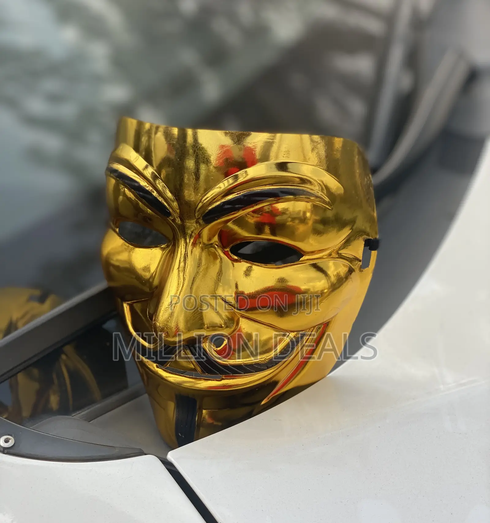 Stylish Classic Men’S Party Face Mask Gold