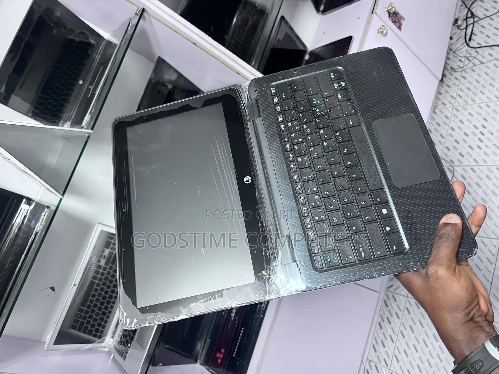 New Laptop HP ProBook 11 X360 4GB Nvidia SSD 128GB