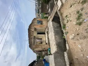5bdrm Bungalow in Omole Phase 2 for sale