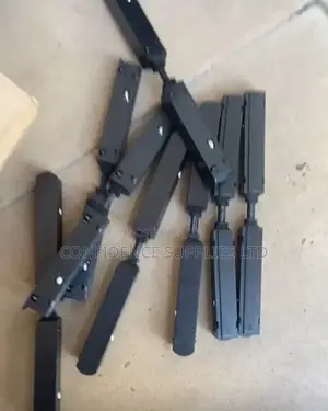 Magnetic Joiners for Magnetic Track Rail