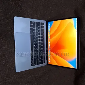 Laptop Apple MacBook Pro 2018 16GB Intel Core I7 SSD 512GB