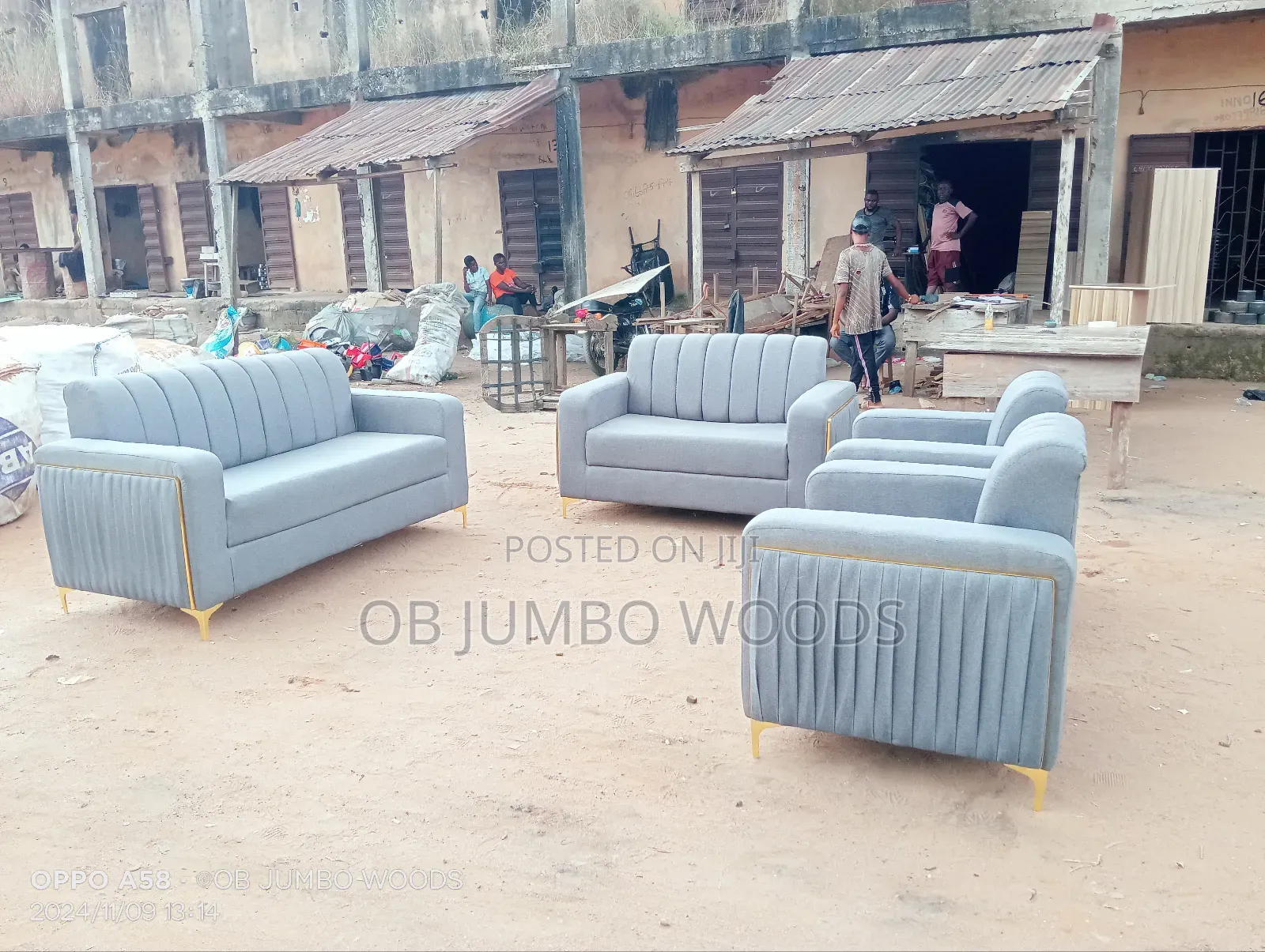 Classic Sofa Set
