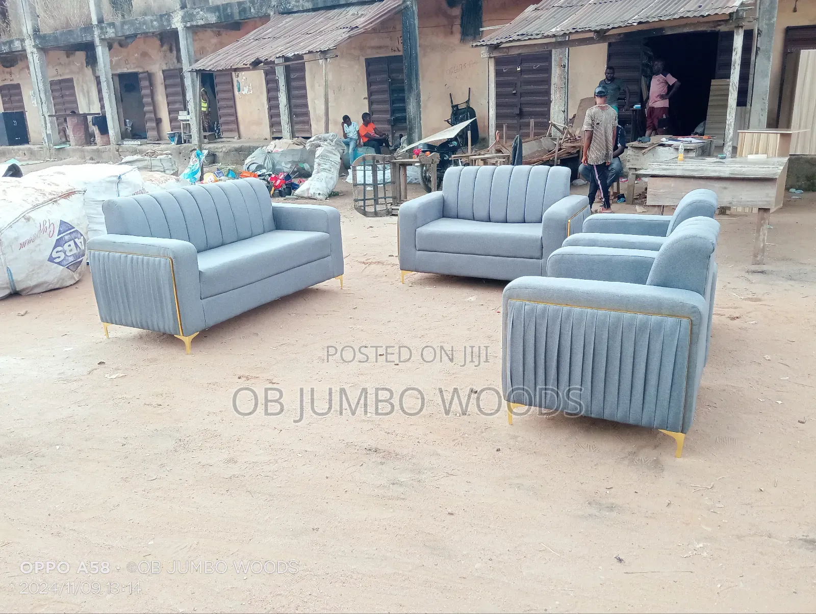 Classic Sofa Set