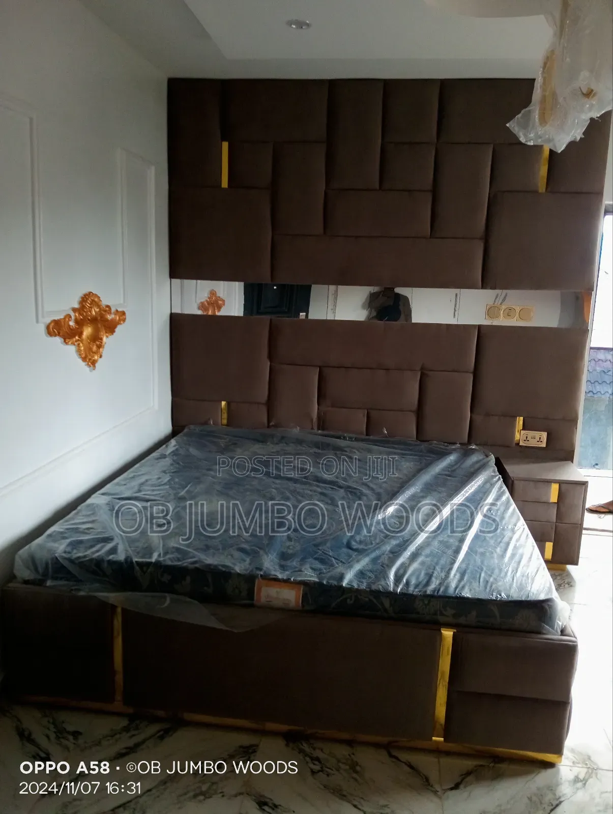 Luxury Wall to Wall Panel Bedframe