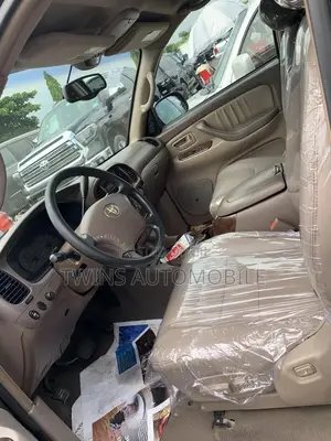 Toyota Sequoia 2004 Black