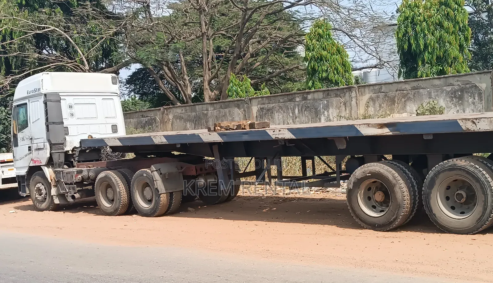 Trucks, Trailers and Forklift for Hire
