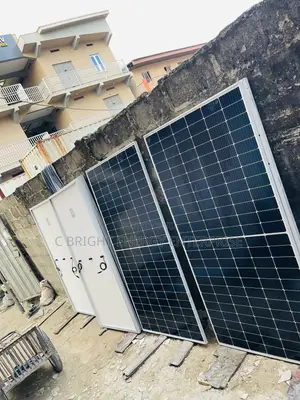570watts Jinko Solar Panels With 25 Years Guarantee