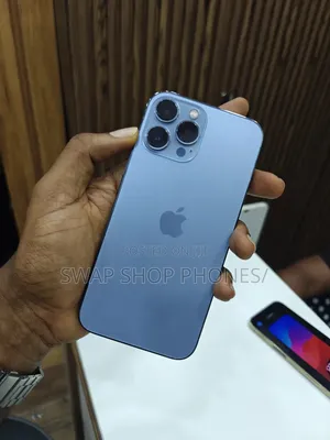 Photo - Apple iPhone 13 Pro Max 128 GB Blue