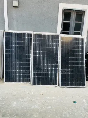 300watts Canadian Solar Panel With 25 Years Guarantee