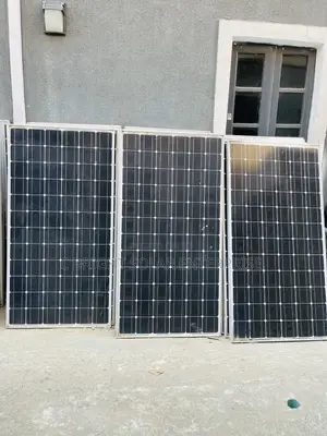 300watts Canadian Solar Panel 25 Years Guarantee