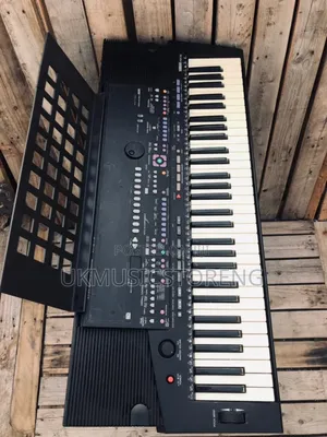 Photo - Yamaha PSR-510 Keyboard Synthesizer Workstation