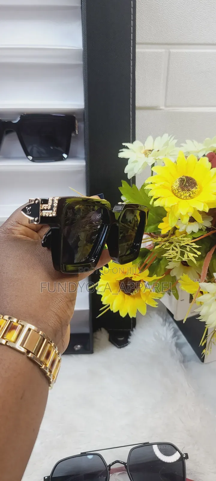 LV Bold Dark Sunglasses