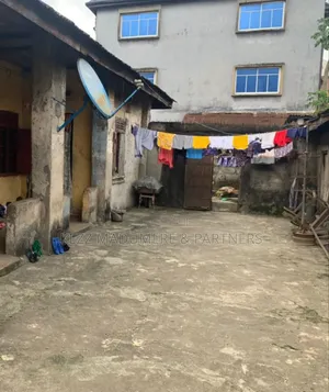 10bdrm Bungalow in Ehi Road , Aba, Abia for sale