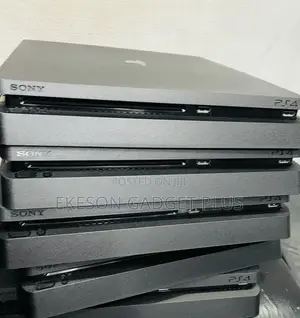 Uk Used Ps4 Slim 500gb With 1 Pad and Complete Accessories