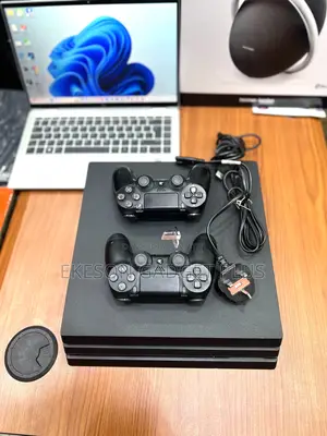 Foreign Used Ps4 Pro Console 1TB With 2 Pads and Warranty